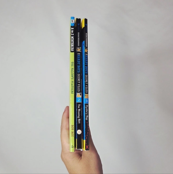 (8) Children's Adventure Chapter Book Bundle A-Z Mysteries Hardy Boys Ages 6-9 - Picture 4 of 9